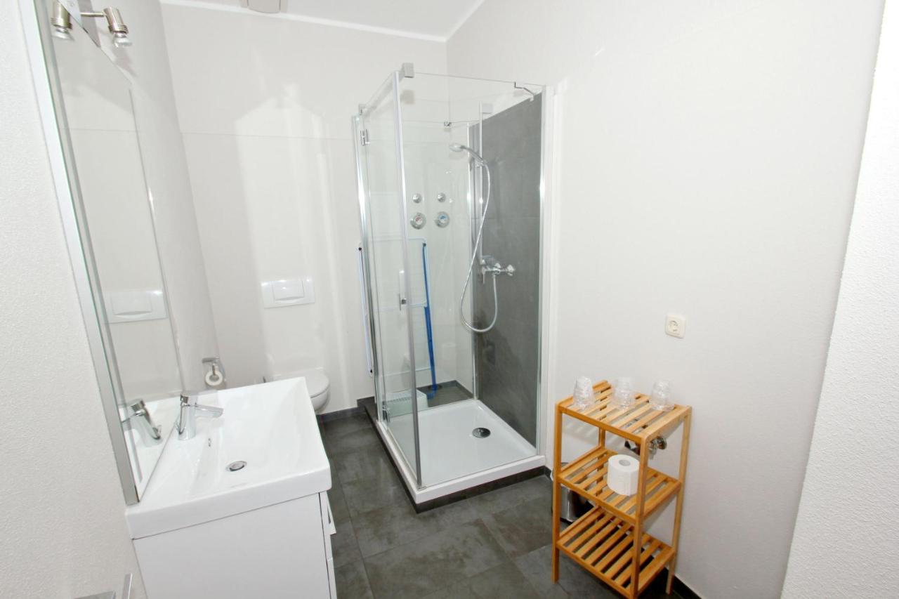 Balkon, Gratis Nutzung Vom Ahoi Erlebnisbad Und Sauna In Sellin - Residenz Strandeck Fewo01 Гёрен Экстерьер фото